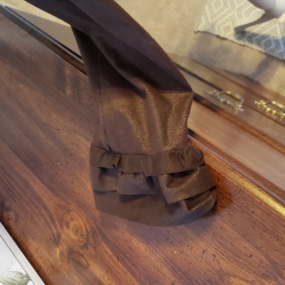 Elegant Brown Ruffled Women's Jacket - Picture 5 of 8